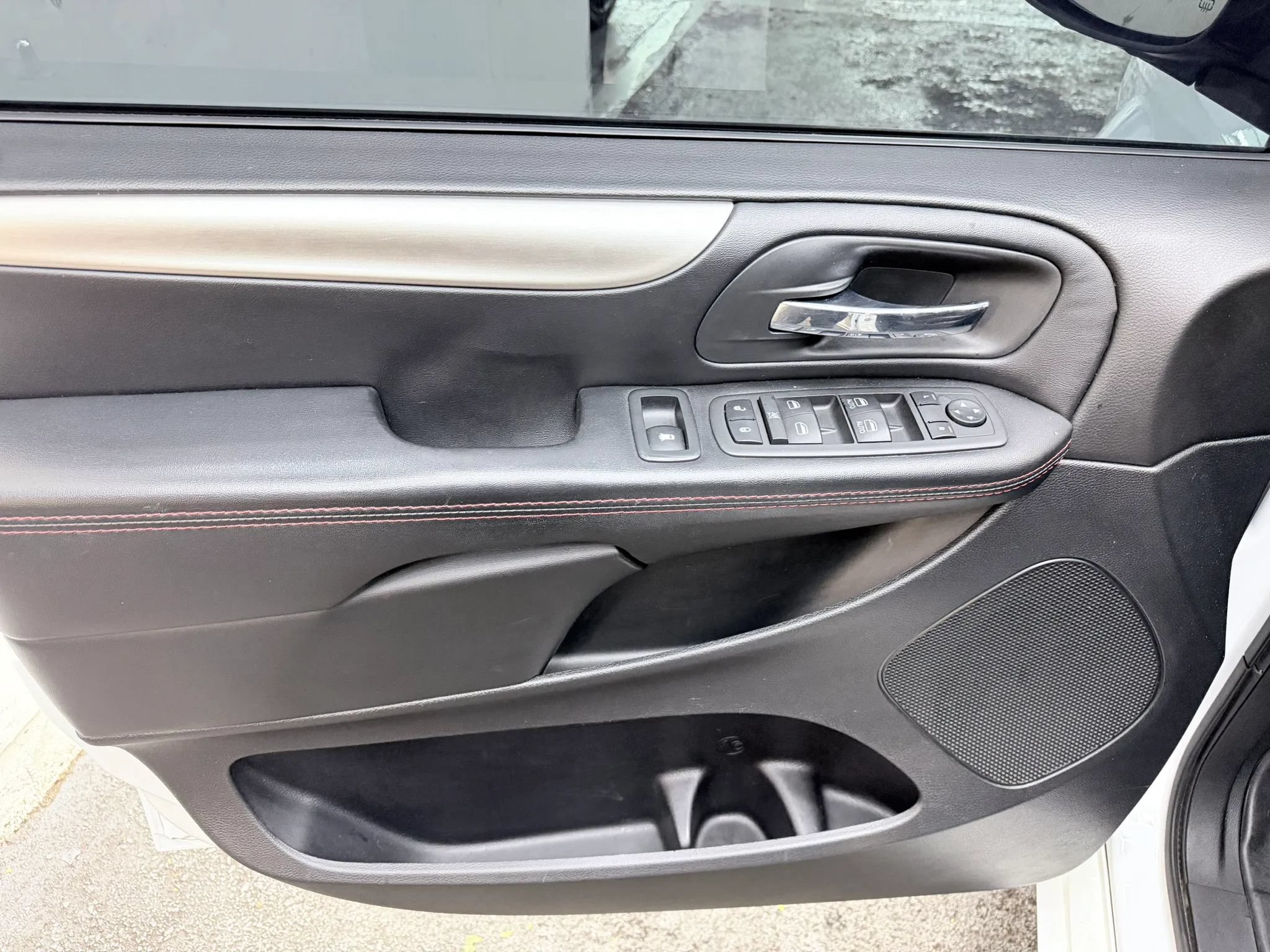 Used 2019 Dodge Grand Caravan GT FWD image 8