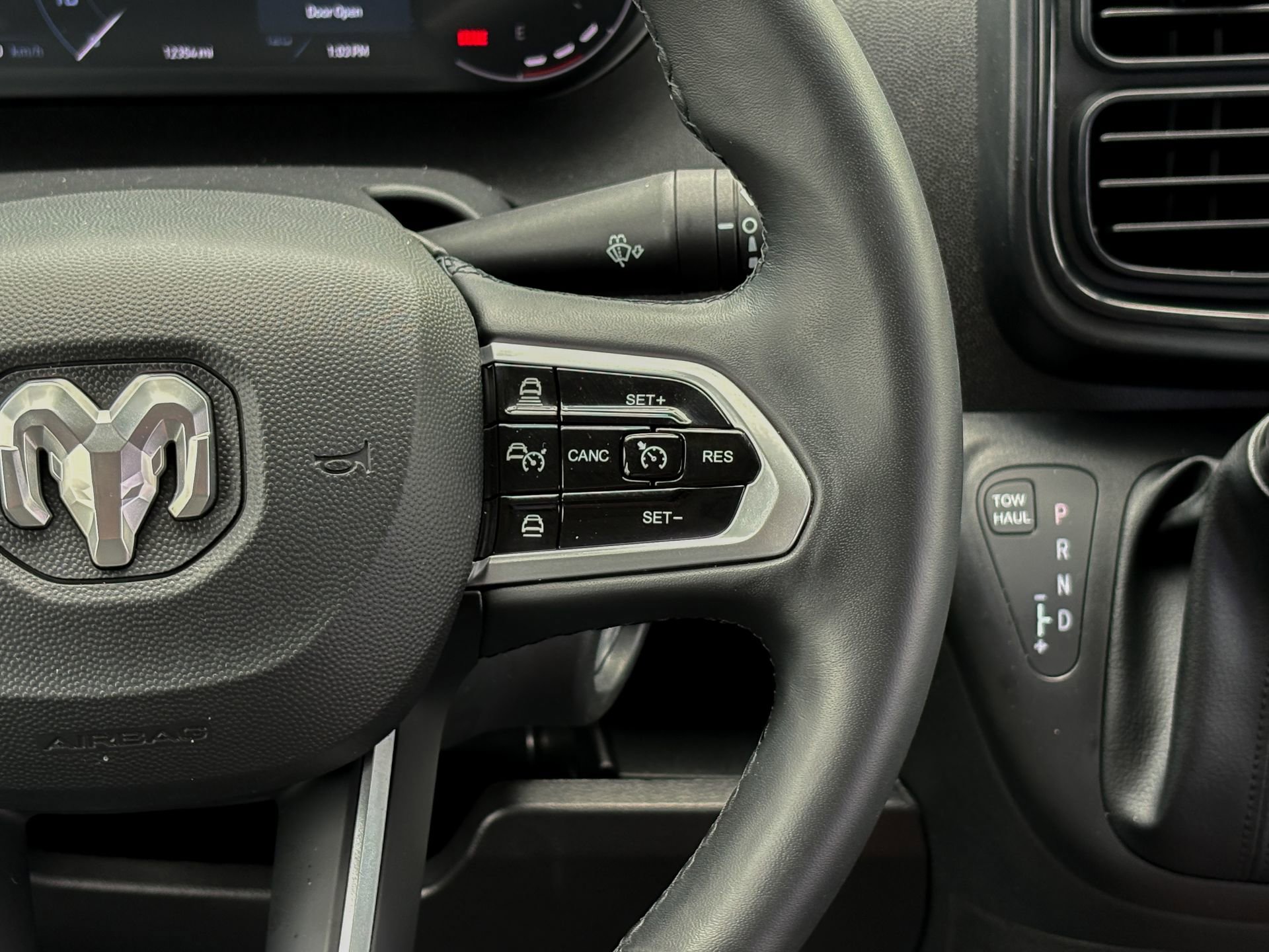 Used 2024 RAM ProMaster 2500 w/ Premium Convenience Group FWD image 28