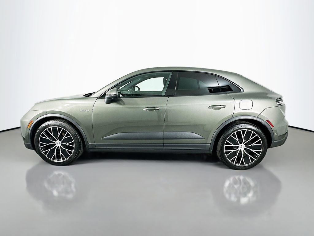 Certified 2024 Porsche Macan 4 Electric video 2