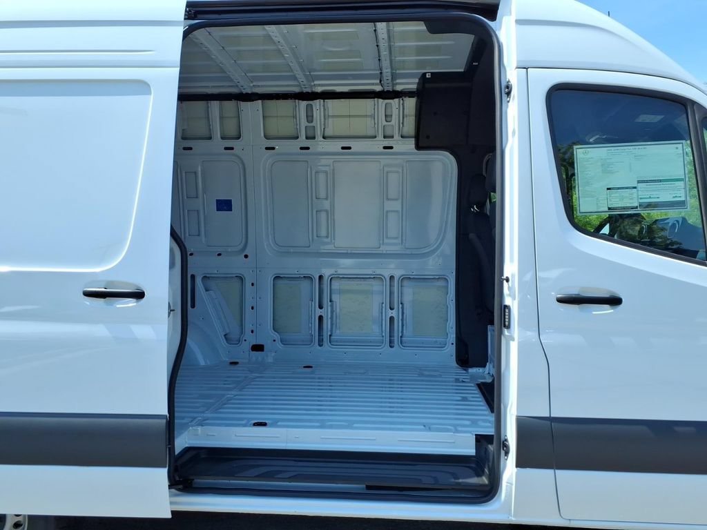 New 2026 Mercedes-Benz Sprinter 2500 image 8