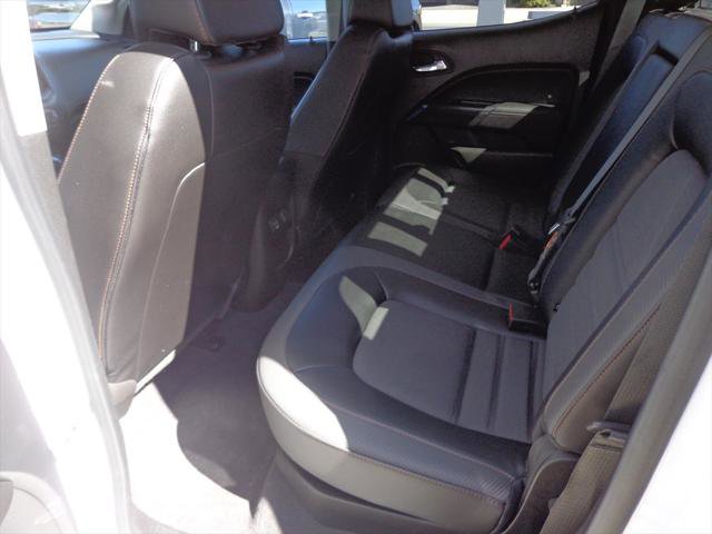 Used 2022 GMC Canyon AT4 image 8