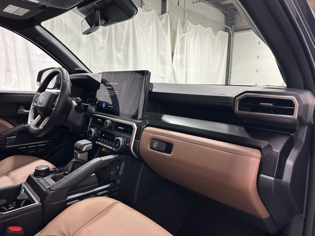 Used 2025 Toyota 4Runner Limited image 61