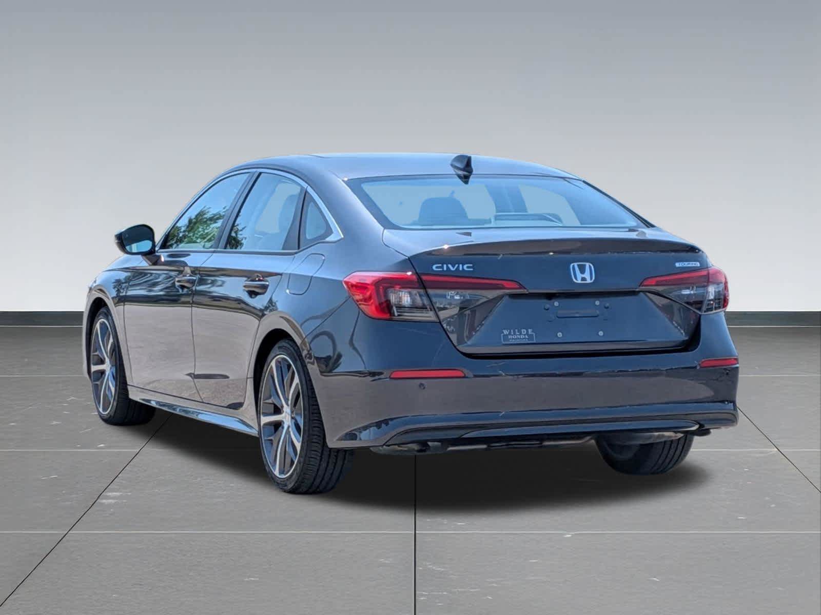 Certified 2023 Honda Civic Touring image 3