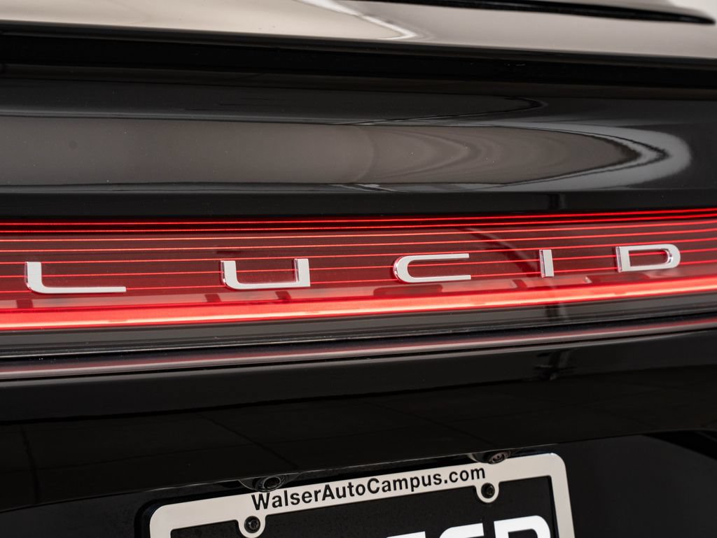 Used 2024 Lucid Air Touring AWD/4WD image 16