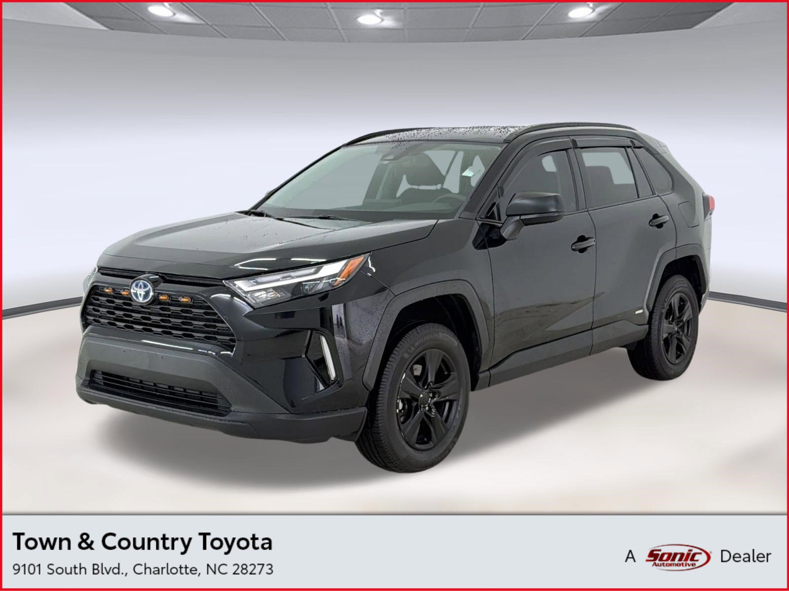 Used 2024 Toyota RAV4 LE AWD/4WD image 1