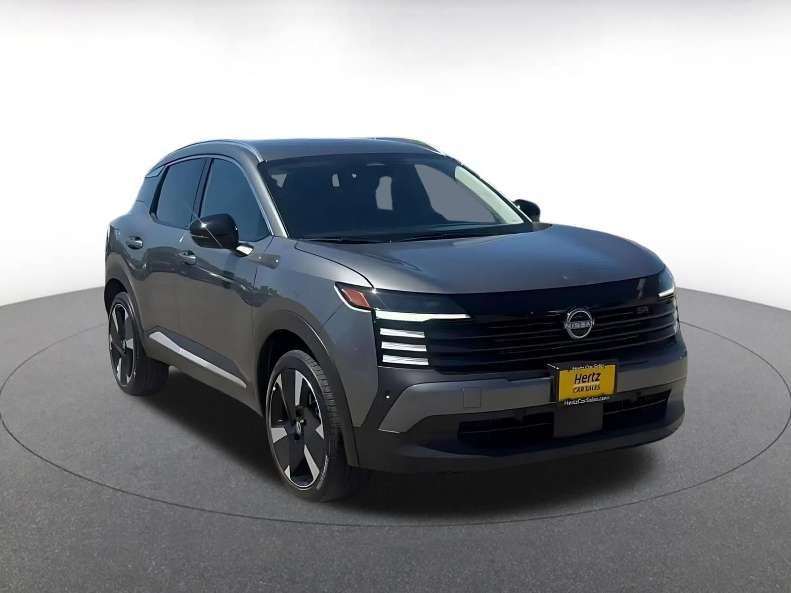 Used 2026 Nissan Kicks SR AWD/4WD image 3