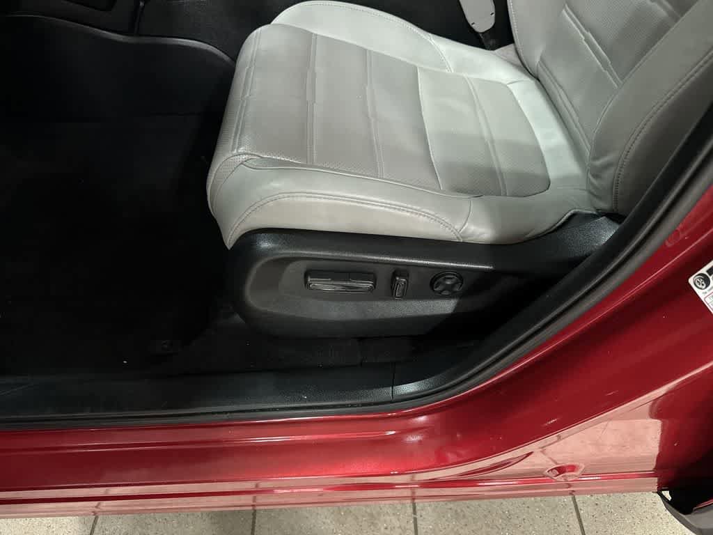 Used 2021 Honda CR-V EX-L image 23