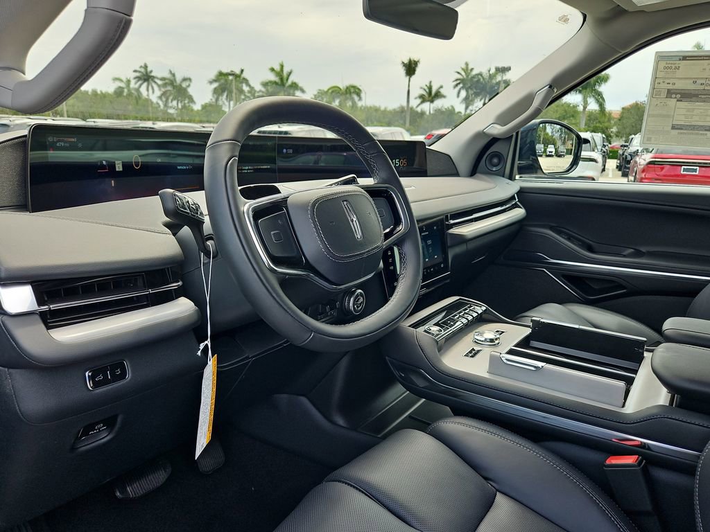 New 2025 Lincoln Navigator L Reserve image 17