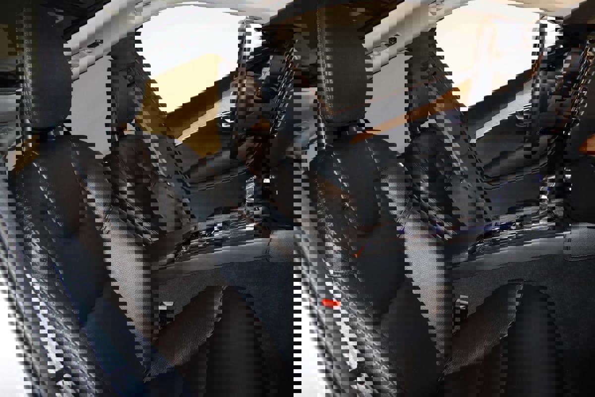 Used 2022 Volvo XC90 T6 Momentum w/ Advanced Package image 55