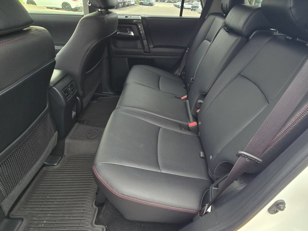 Used 2023 Toyota 4Runner TRD Off-Road Premium w/ Moonroof Package AWD/4WD image 22