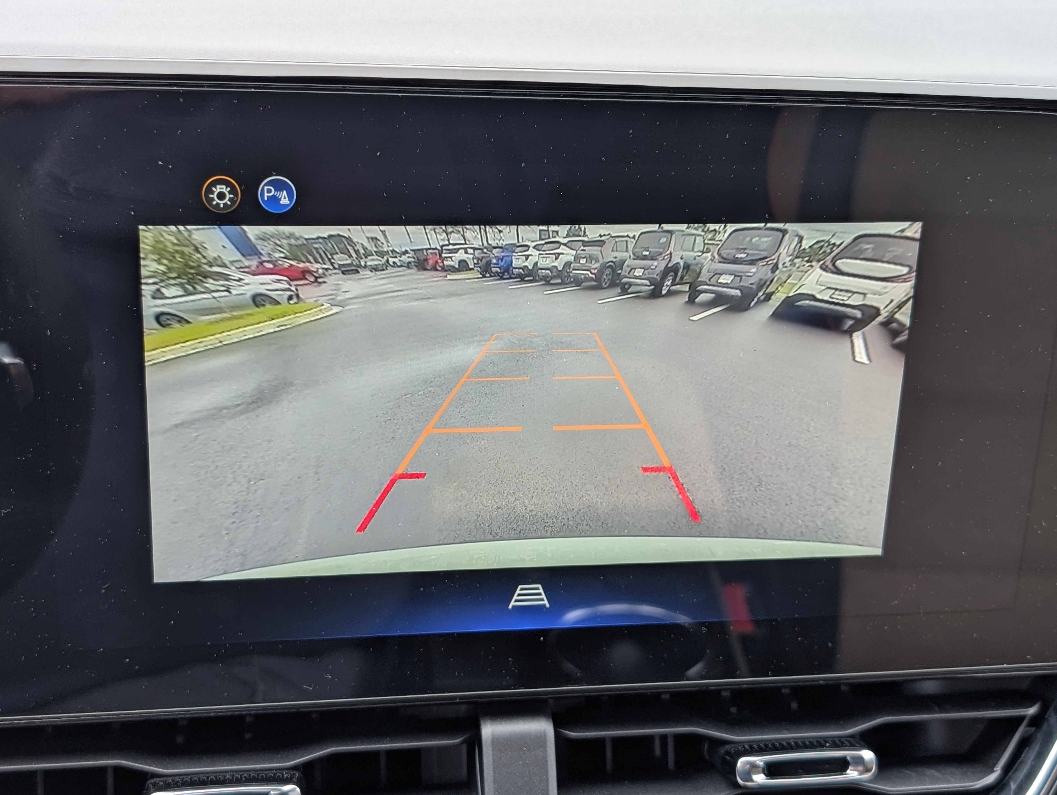 Used 2026 Chevrolet Equinox ACTIV image 19