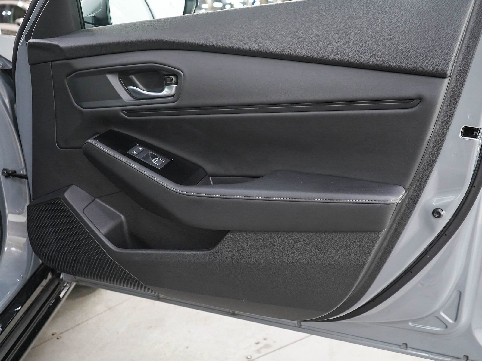 Used 2025 Honda Accord Touring image 9