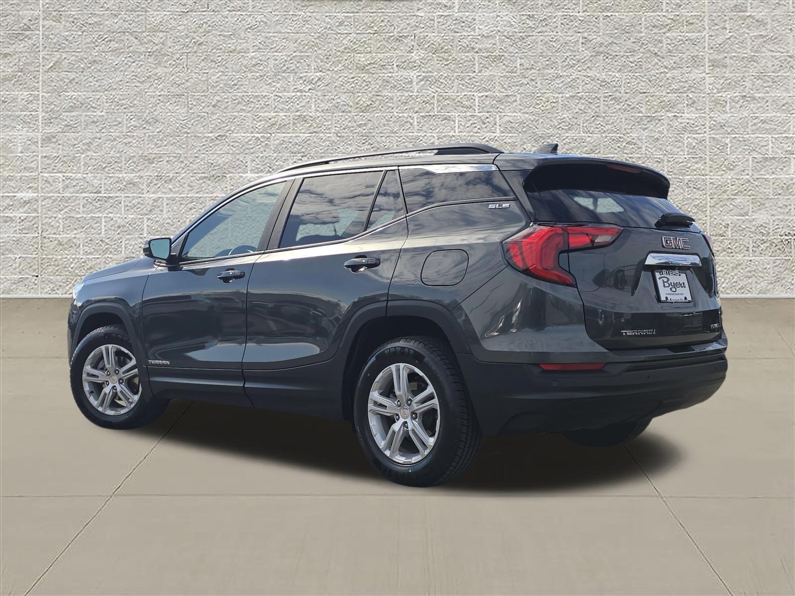 Used 2021 GMC Terrain SLE w/ Driver Convenience Package image 5