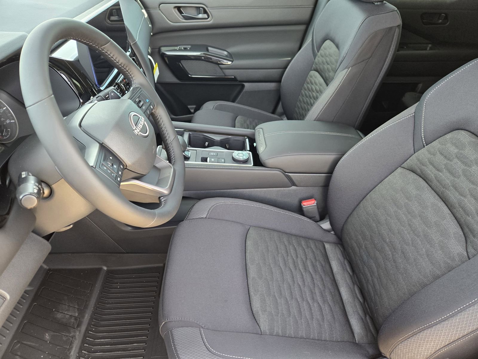 New 2026 Nissan Pathfinder SV image 12