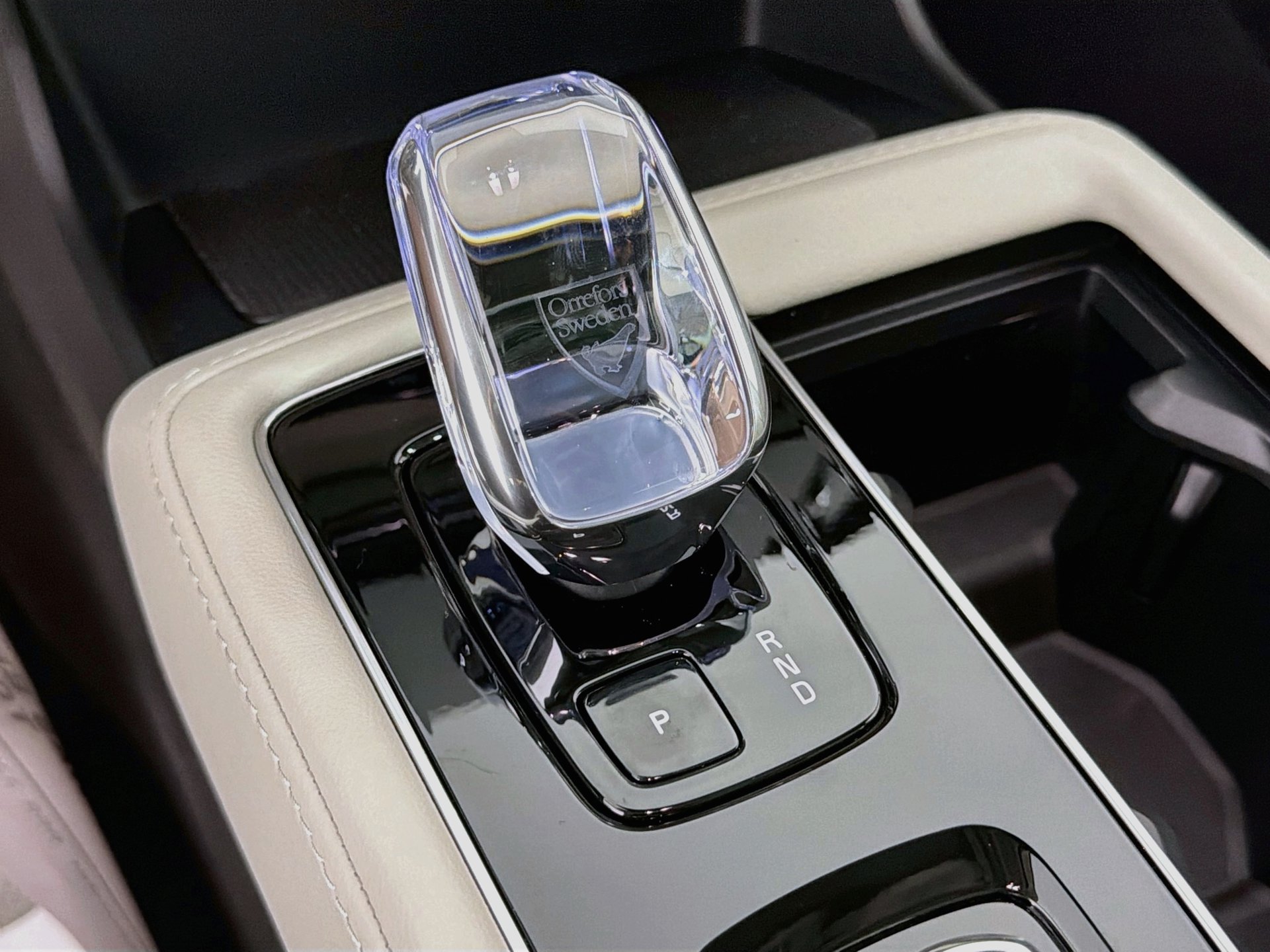 New 2027 Volvo XC90 T8 Ultra AWD/4WD image 16