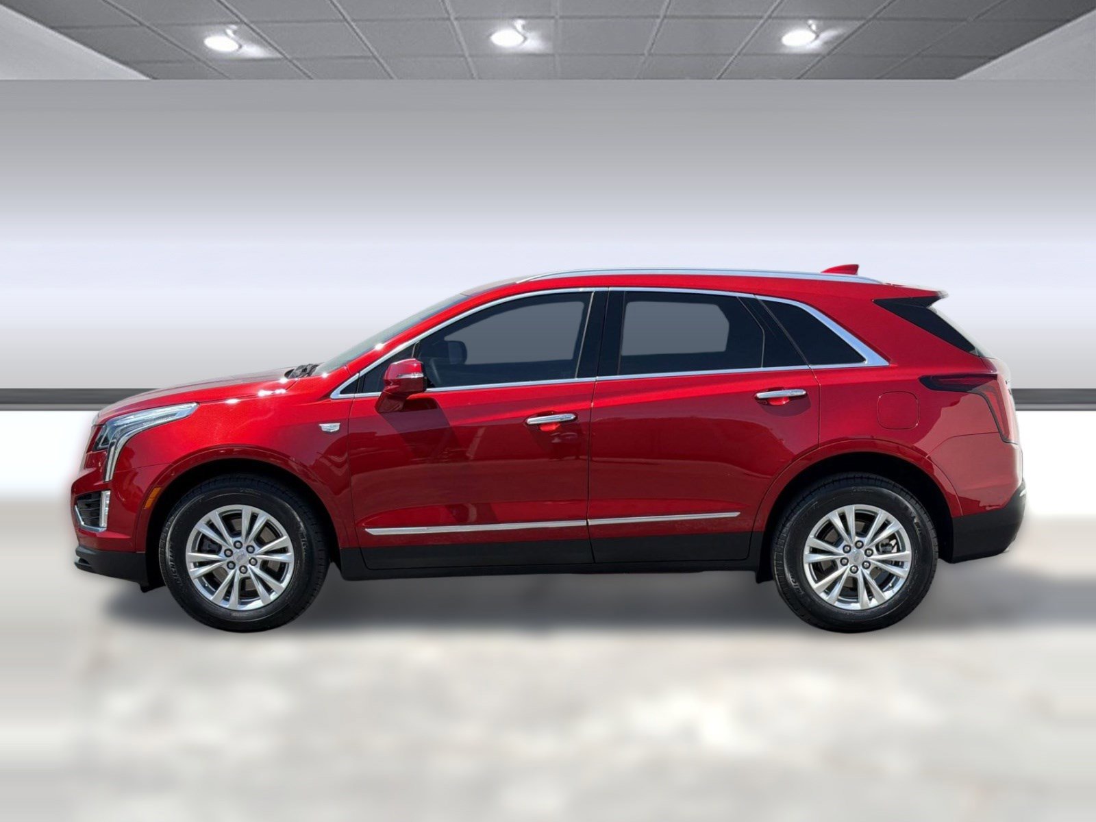 Certified 2024 Cadillac XT5 Luxury w/ LPO, Floor Liner Package FWD image 2