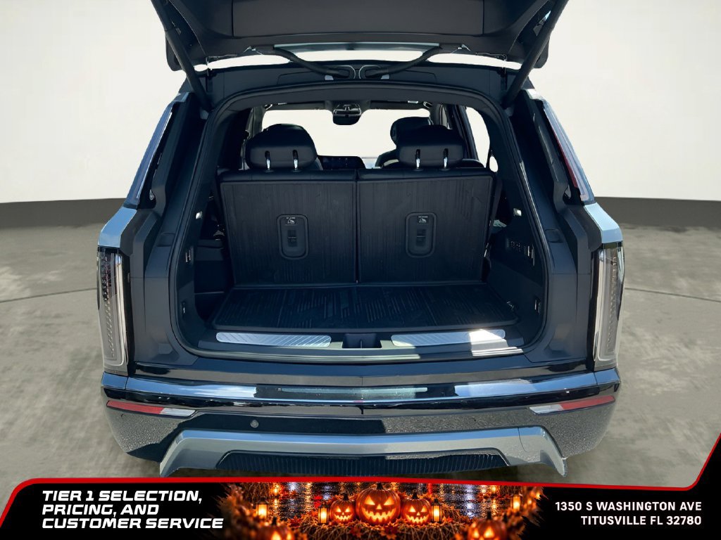 Used 2026 Cadillac Vistiq Sport w/ LPO, Floor Liner Package AWD/4WD image 23