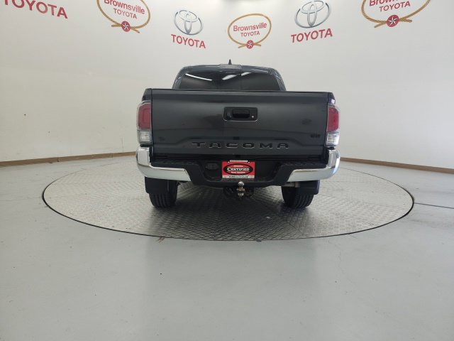 Certified 2021 Toyota Tacoma TRD Off-Road AWD/4WD image 7