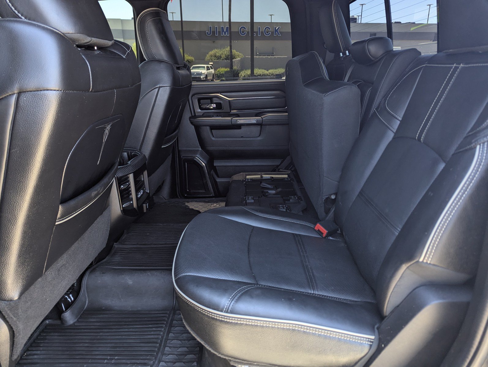 Used 2022 RAM 2500 Limited AWD/4WD image 9