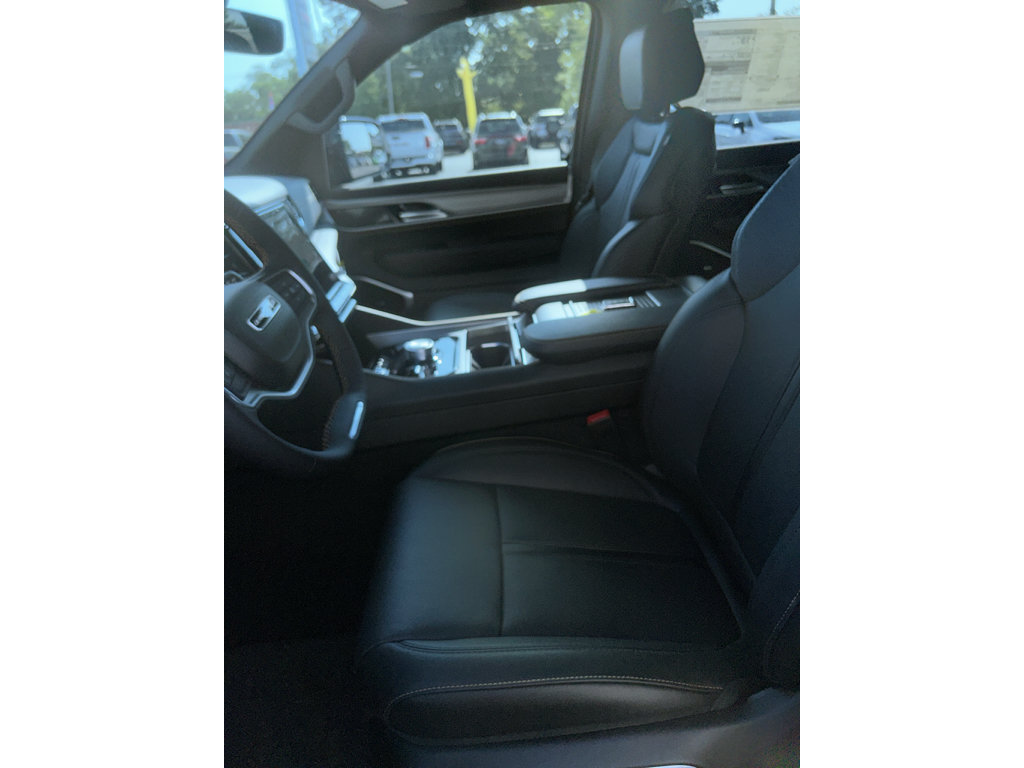 New 2026 Jeep Gladiator Rubicon AWD/4WD image 39