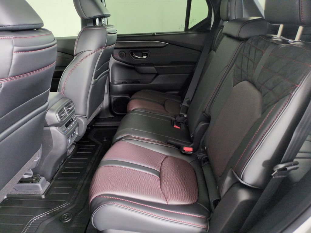 New 2026 Honda Pilot Black Edition image 24