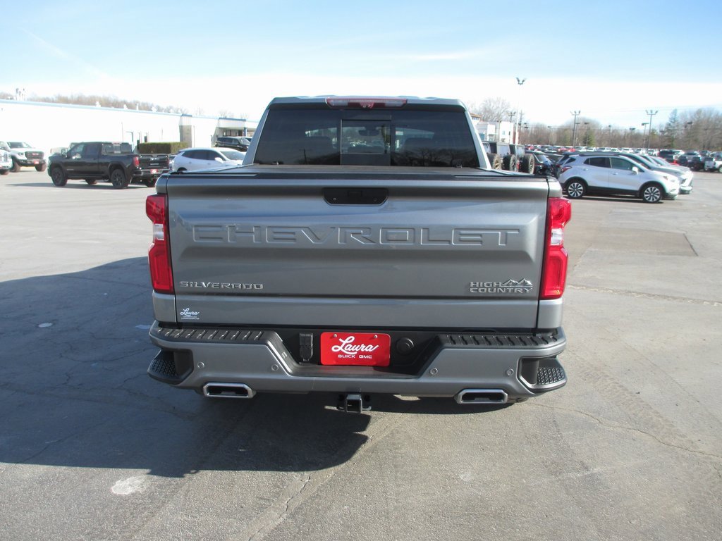Used 2020 Chevrolet Silverado 1500 High Country w/ Technology Package image 5