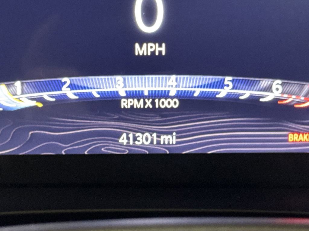 Used 2024 Jeep Grand Cherokee Limited image 12