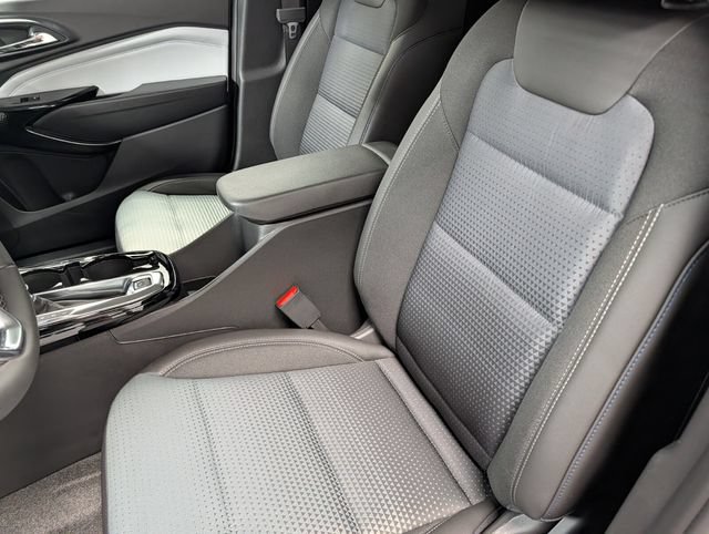 New 2026 Chevrolet Trax LT w/ Driver Confidence Package FWD image 9
