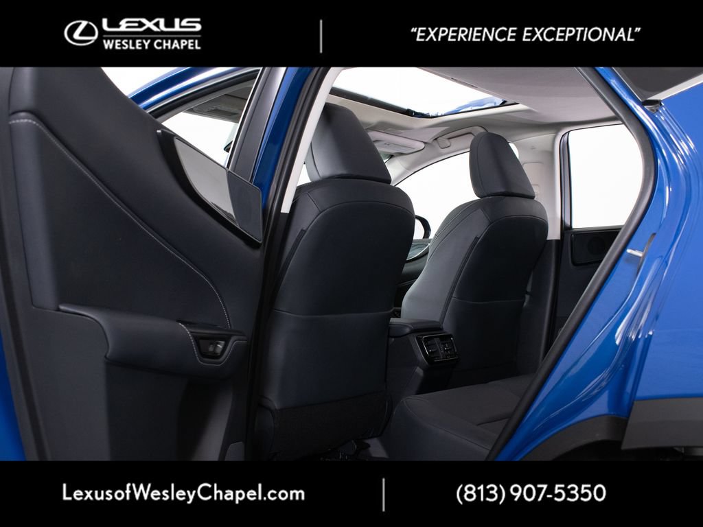 Used 2025 Lexus NX 250 FWD w/ Towing Package (2000 Lbs) image 23