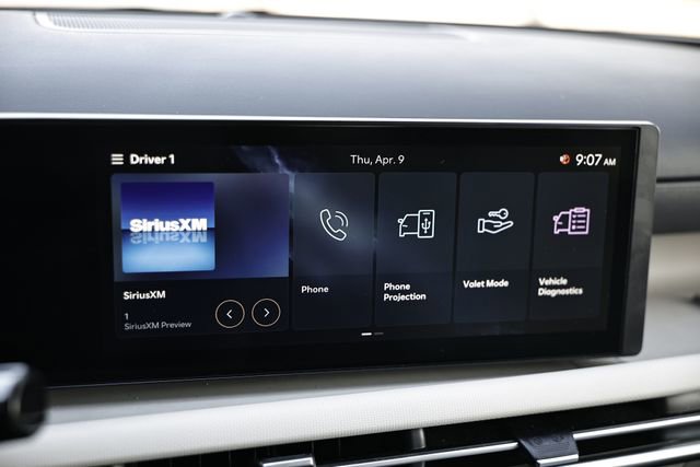 Certified 2025 Hyundai Tucson SE FWD image 34