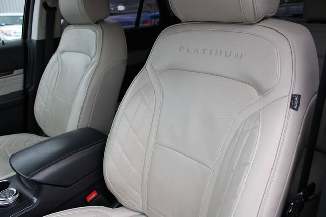Used 2018 Ford Explorer Platinum AWD/4WD image 6