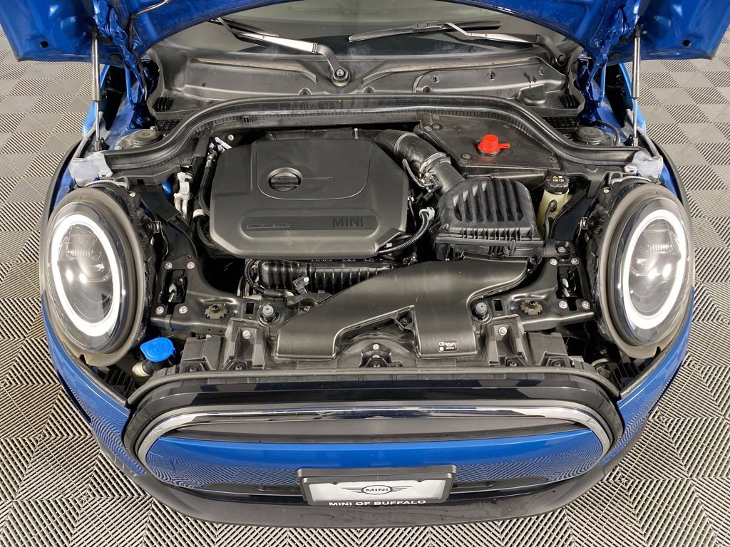 Certified 2023 MINI Cooper 4-Door Hardtop image 3