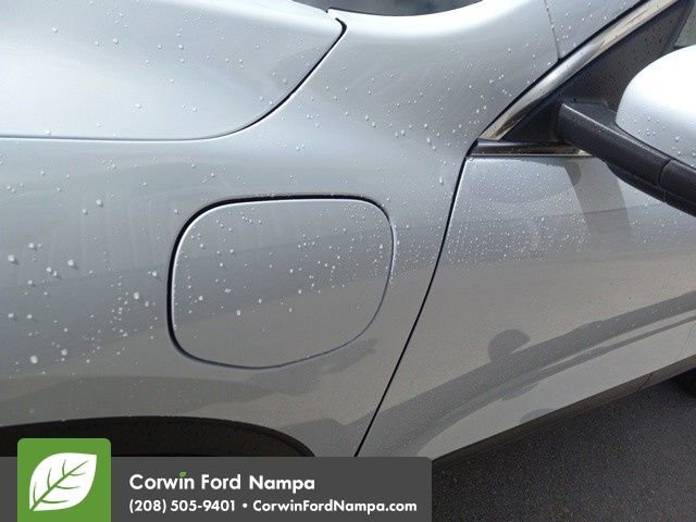 New 2025 Ford Escape SE image 9