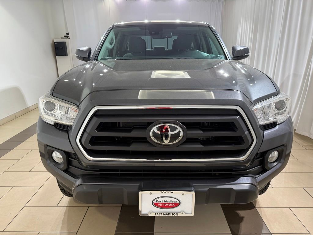 Certified 2020 Toyota Tacoma SR5 w/ Technology Package AWD/4WD image 8