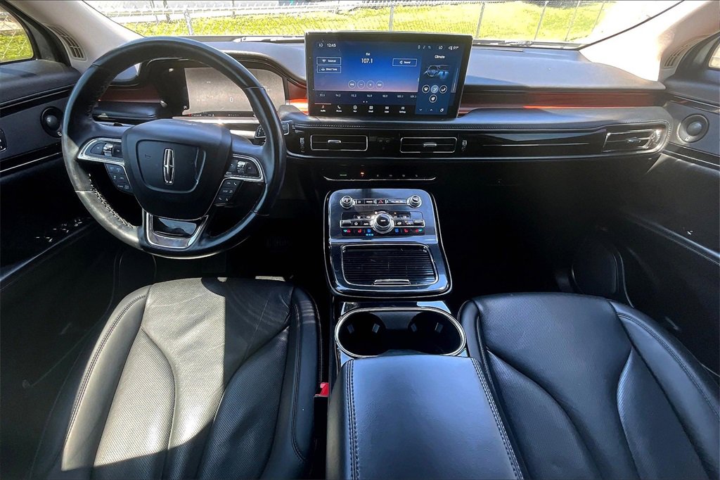 Used 2022 Lincoln Nautilus Reserve image 7