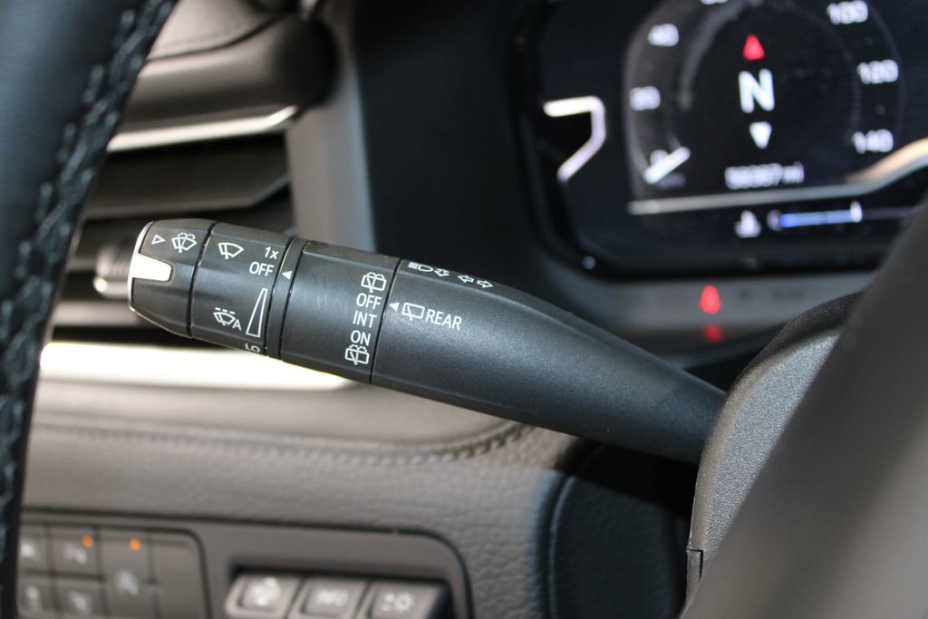 Used 2024 GMC Yukon XL Denali image 27