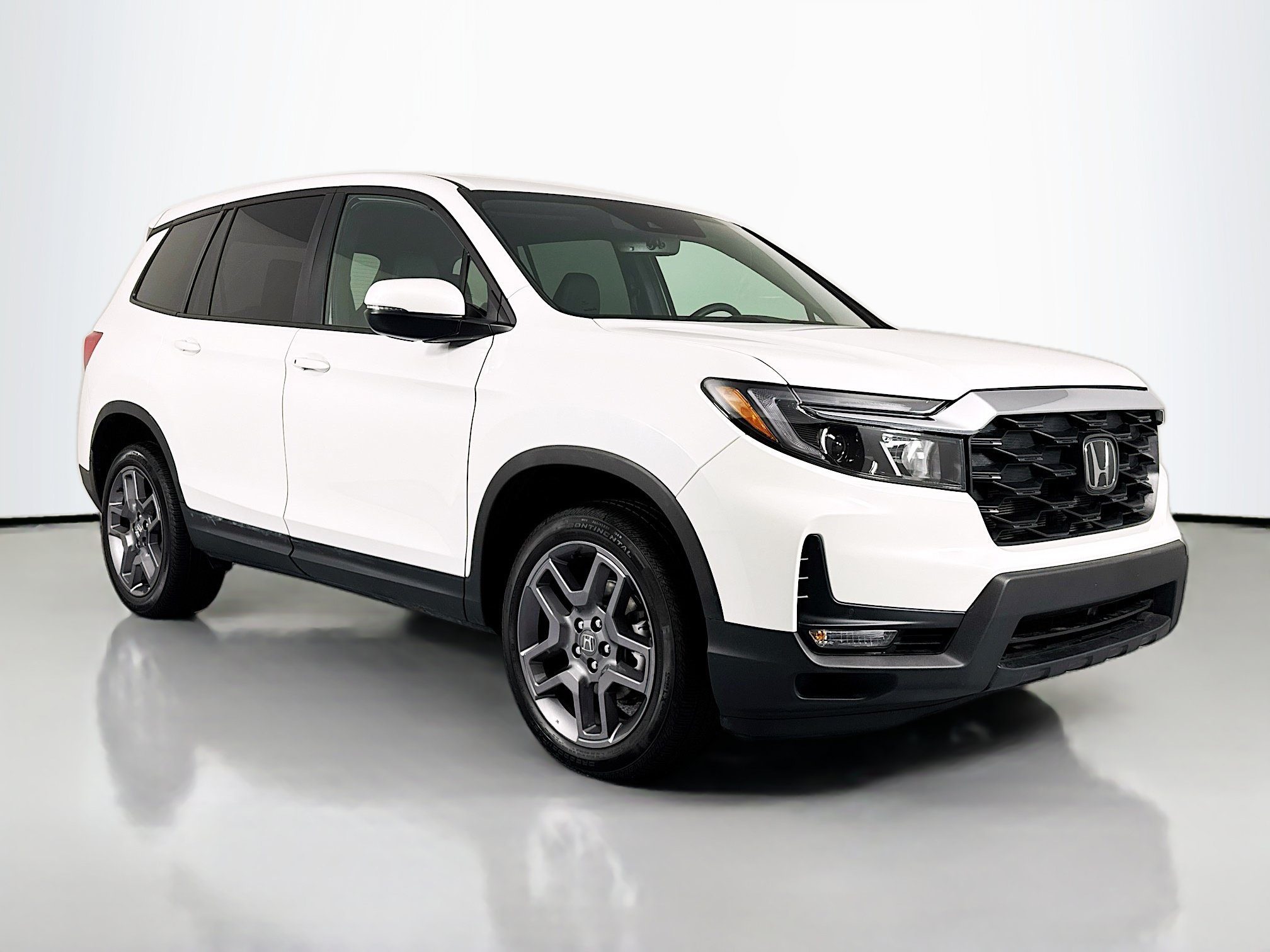 Certified 2023 Honda Passport EX-L image 3