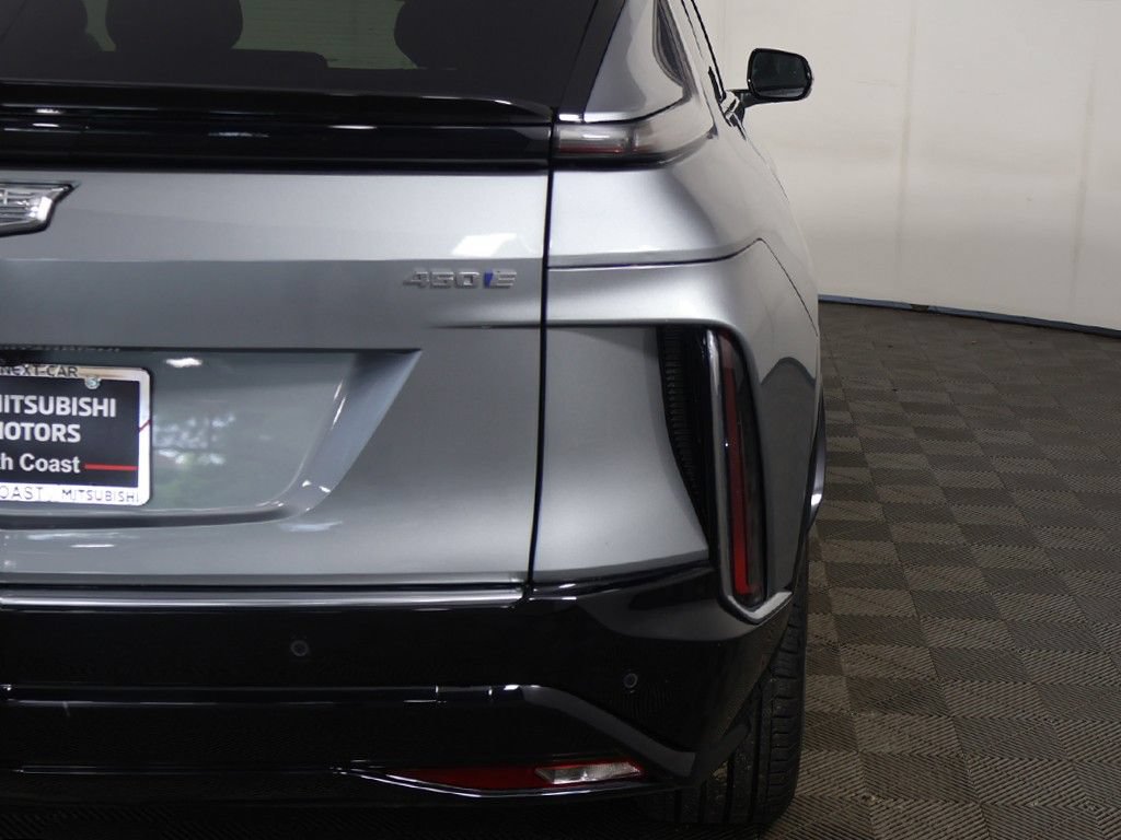 Used 2024 Cadillac Lyriq Tech RWD image 17
