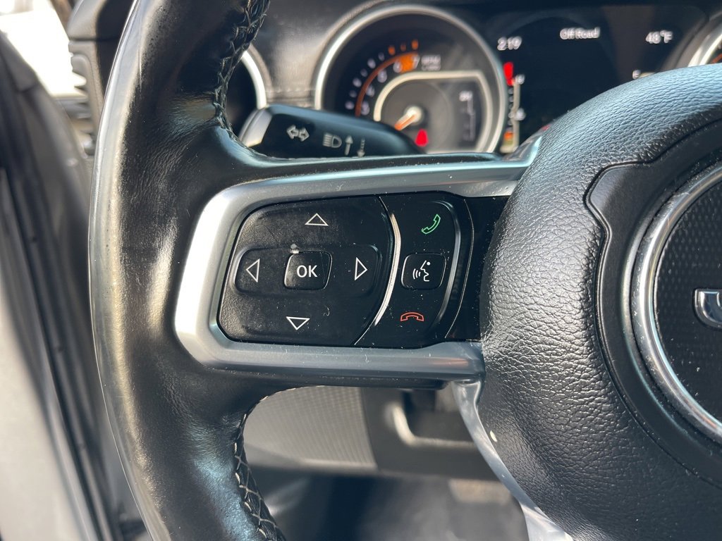 Used 2018 Jeep Wrangler Unlimited Sahara image 16