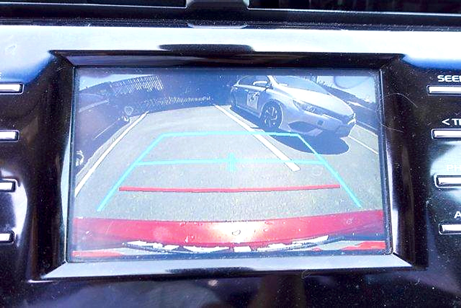 Used 2019 Toyota Camry LE FWD image 20