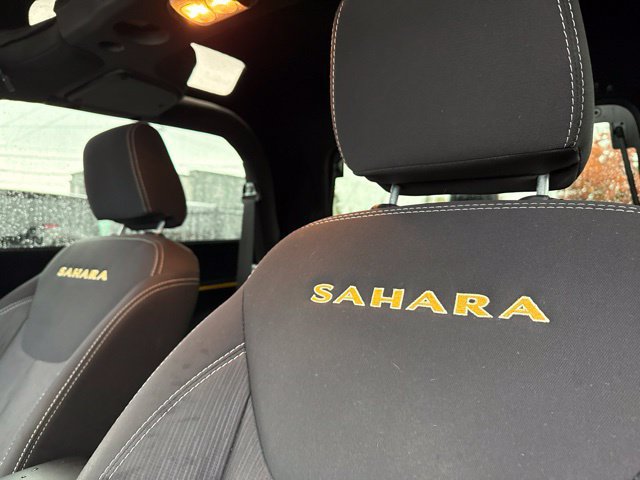 Used 2015 Jeep Wrangler Sahara AWD/4WD image 19