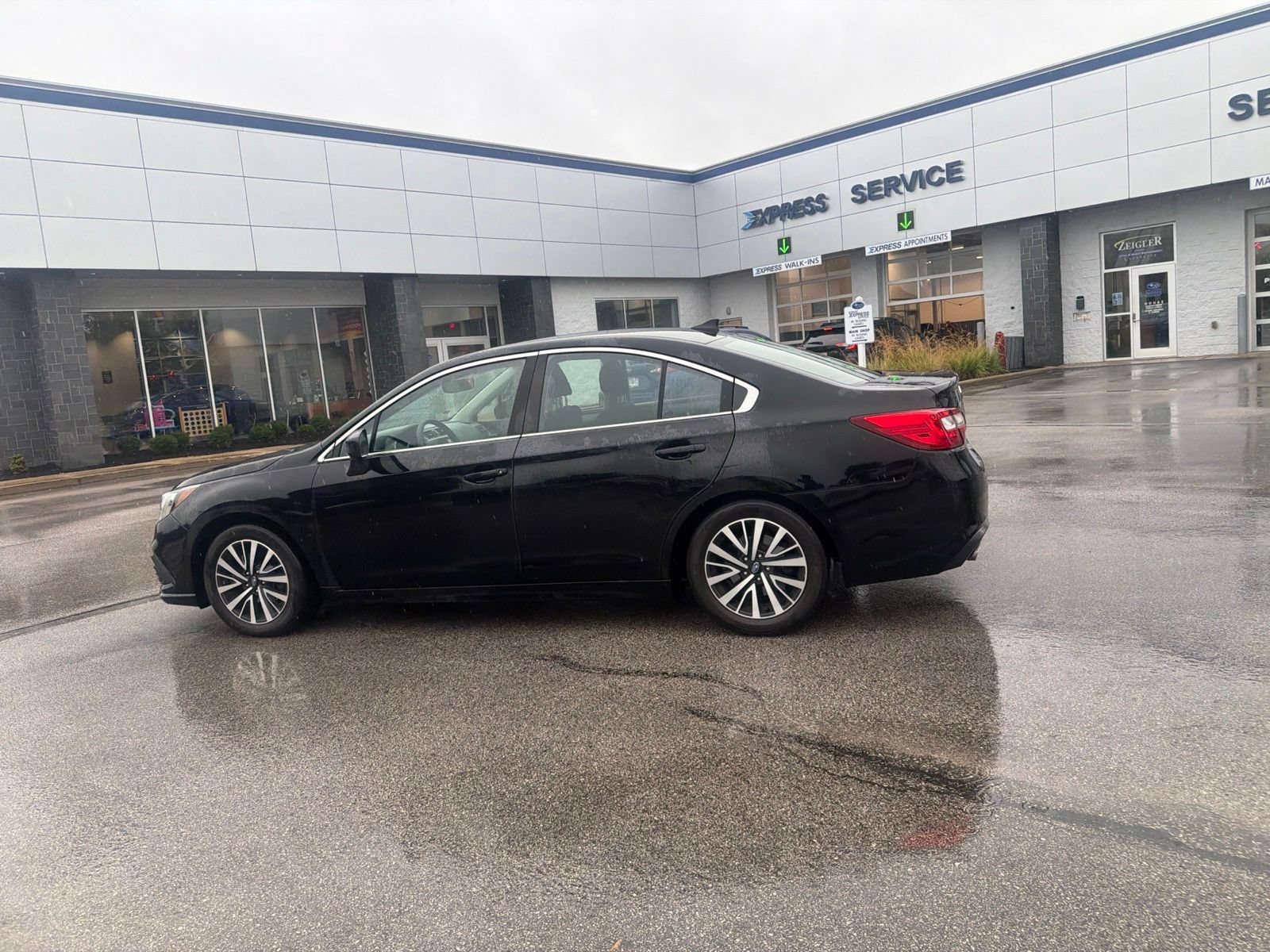 Used 2019 Subaru Legacy 2.5i Premium AWD/4WD image 23