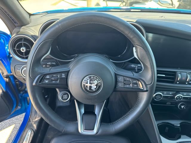 Used 2024 Alfa Romeo Giulia Veloce image 23