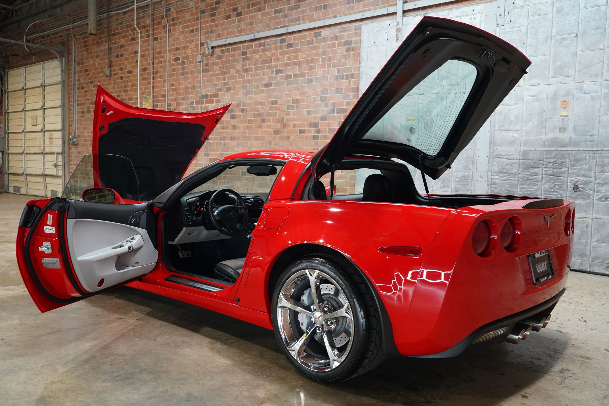 Used 2011 Chevrolet Corvette Grand Sport w/ Preferred Equipment Group image 26