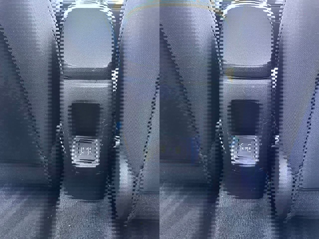 Used 2025 Hyundai Elantra Blue image 15