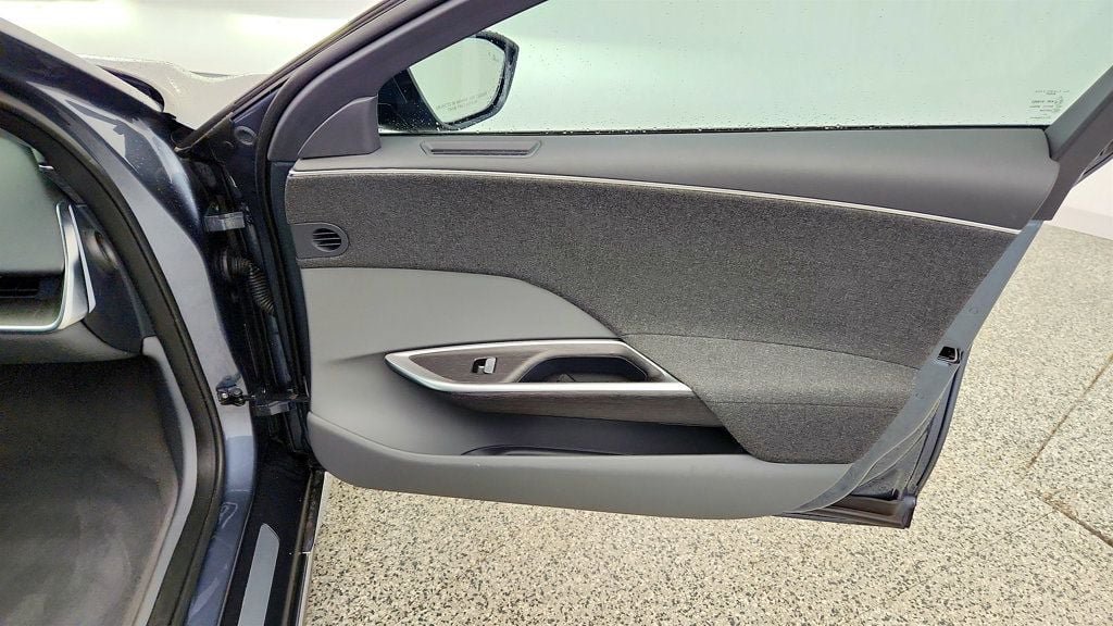 Used 2025 Lucid Air Touring AWD/4WD image 27