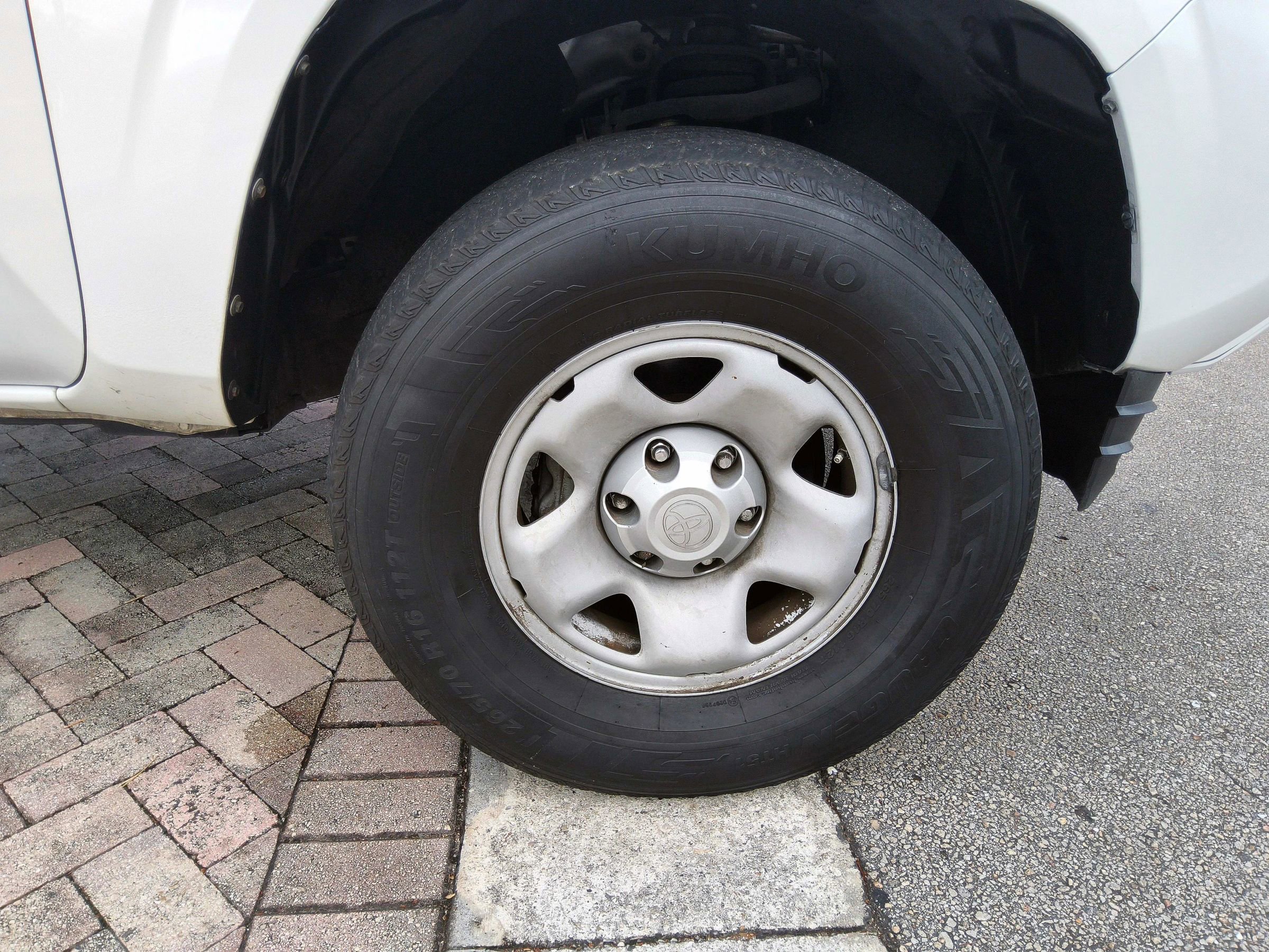 Used 2019 Toyota Tacoma SR RWD image 38