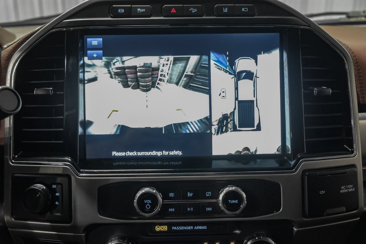 Used 2022 Ford F350 Platinum w/ FX4 Off-Road Package AWD/4WD image 22