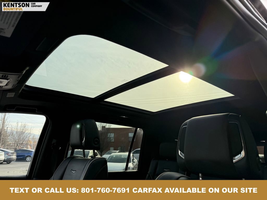 Used 2025 Cadillac Escalade ESV Sport w/ LPO, ONYX Package image 36