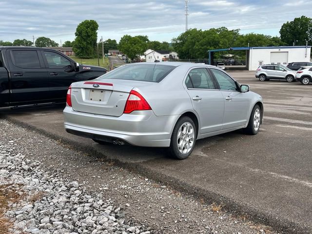 Used 2010 Ford Fusion SE FWD image 4